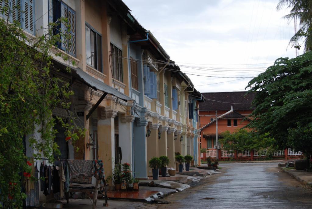 Hotel The Columns Kampot Exteriér fotografie