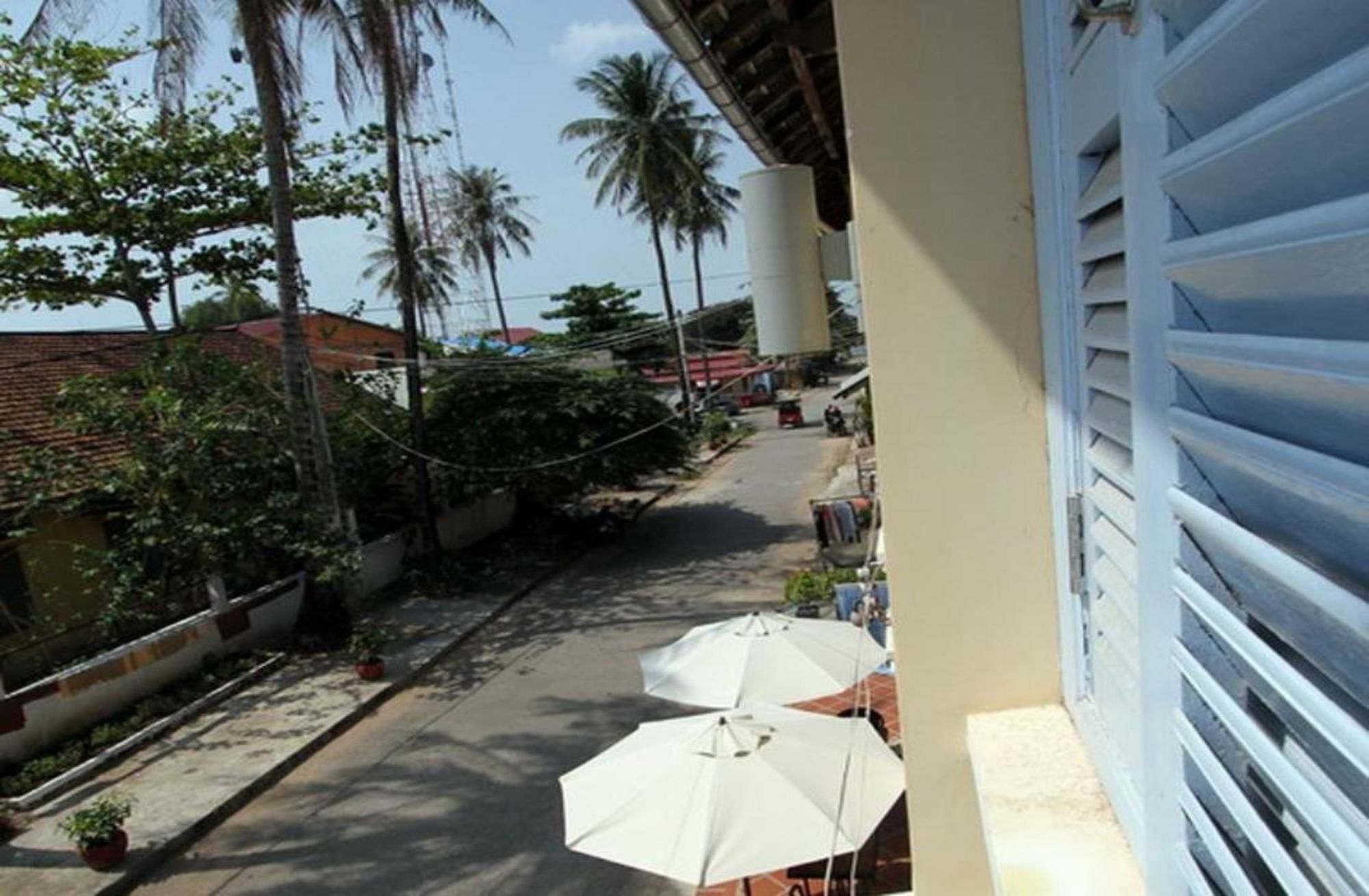 Hotel The Columns Kampot Exteriér fotografie